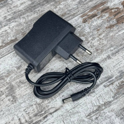 Сетевой адаптер 12В 1А с разъемом 5.5×2.1/5.5×2.5 мм для Arduino, LED, CCTV камер і електроники